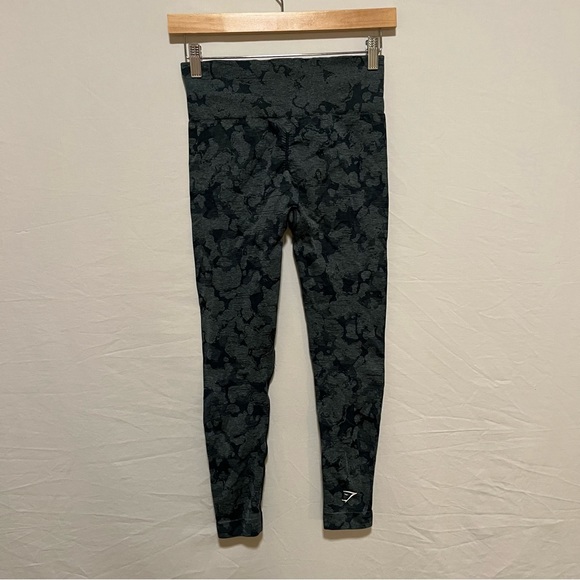 Gymshark Camo Seamless set - Picture 3 of 6